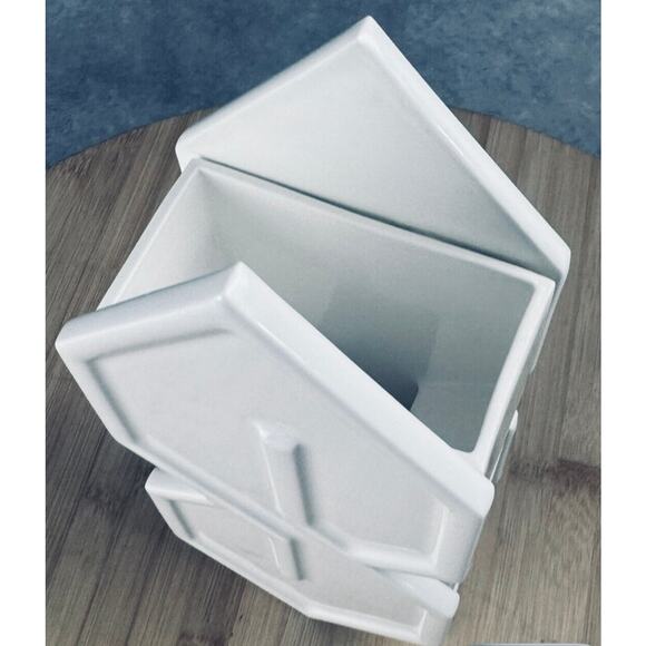 •NEW• STUSSY Mysterious S White Ceramic Cookie Jar Stash Decor w/ lid •LIMITED• - Picture 3 of 5